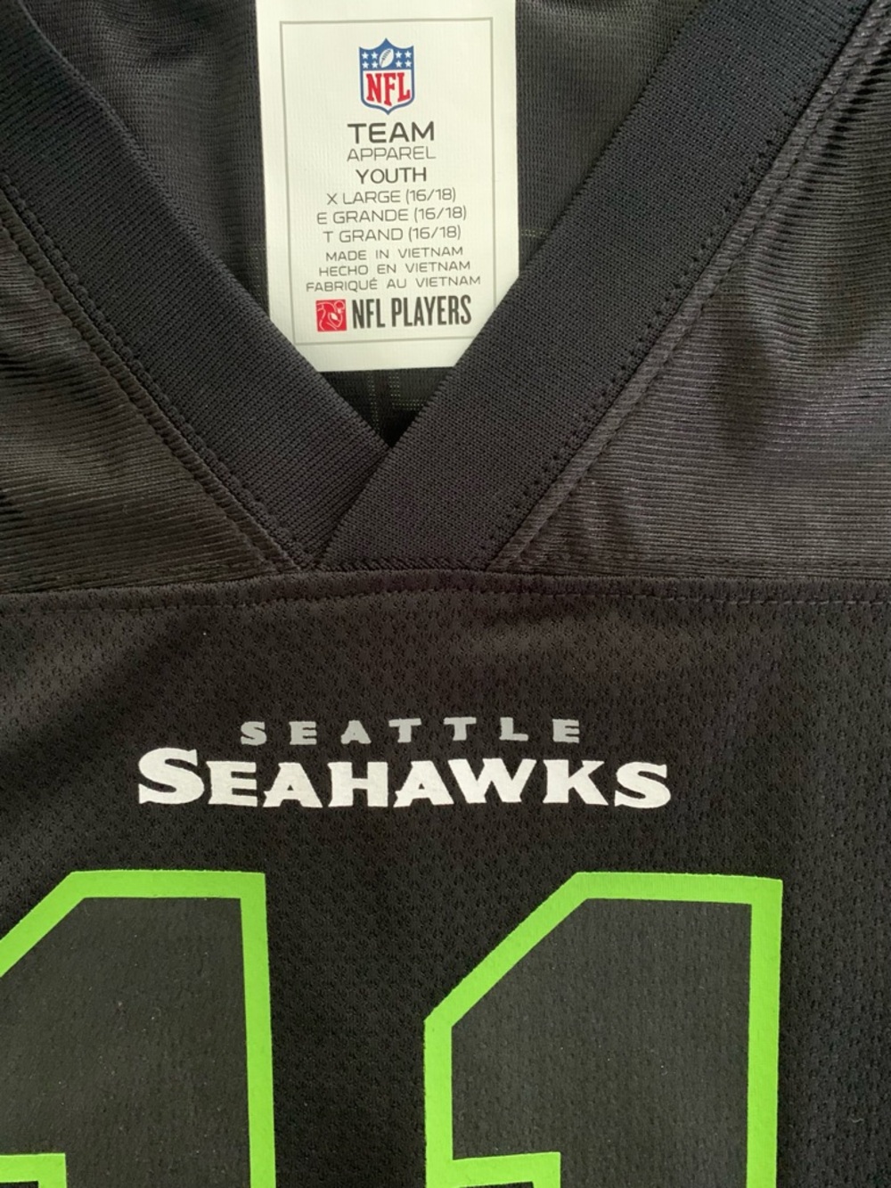 NFL Players Team Apparel Seattle Seahawks
Smith Najiba Jersey SZ XL/Youth NWT - Picture 3 of 5